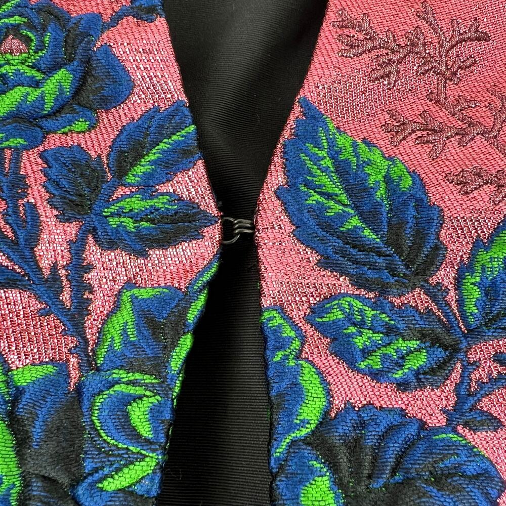 Gucci Floral Embroidered Brocade Cape - Picture 9 of 10